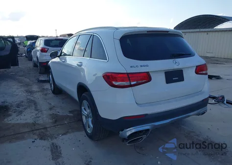 2018 Mercedes-Benz Glc 300 from USA, damaged, VIN WDC0G4JB8JV044992
